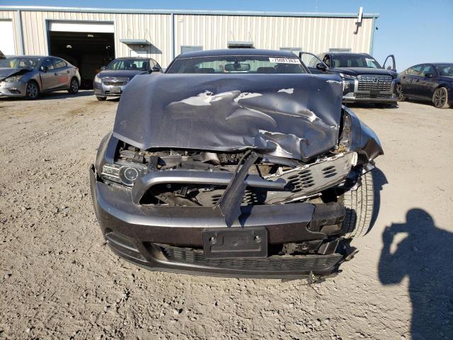 1ZVBP8AM1E5209601 - 2014 FORD MUSTANG GRAY photo 5