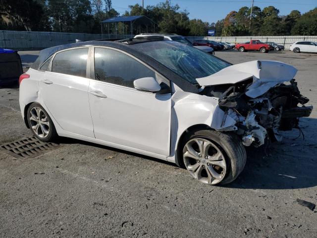 KMHD35LE8DU058560 - 2013 HYUNDAI ELANTRA GT WHITE photo 4