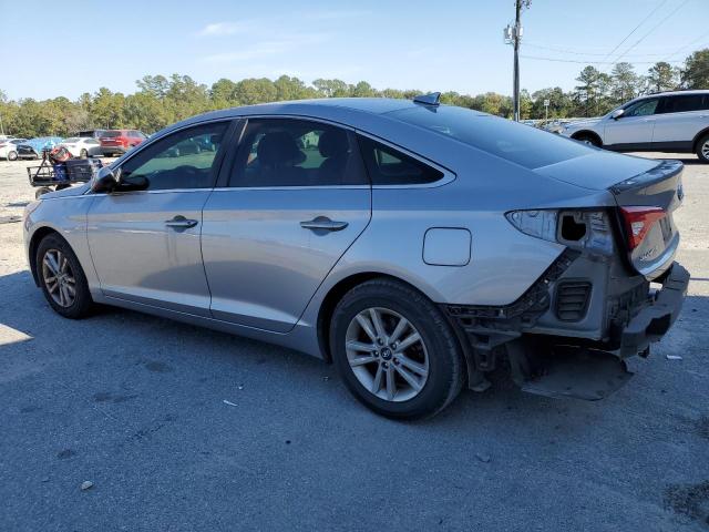 5NPE24AF4FH145936 - 2015 HYUNDAI SONATA SE SILVER photo 2