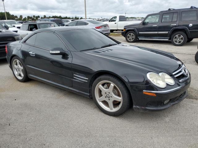 WDBSK75F63F058039 - 2003 MERCEDES-BENZ SL 500R BLACK photo 4