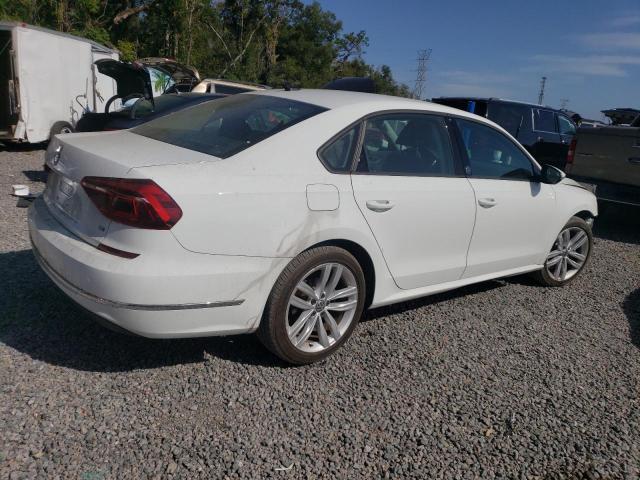 1VWLA7A36KC011725 - 2019 VOLKSWAGEN PASSAT WOLFSBURG WHITE photo 3