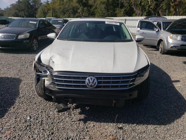 1VWLA7A36KC011725 - 2019 VOLKSWAGEN PASSAT WOLFSBURG WHITE photo 5