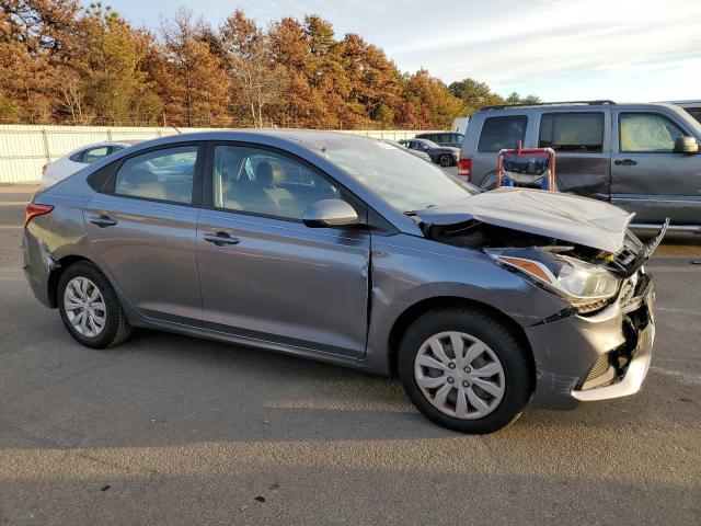 3KPC24A3XJE032843 - 2018 HYUNDAI ACCENT SE GRAY photo 4