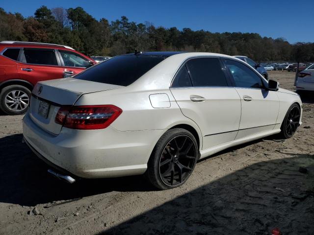 WDDHF9AB6AA130484 - 2010 MERCEDES-BENZ E 550 4MATIC WHITE photo 3