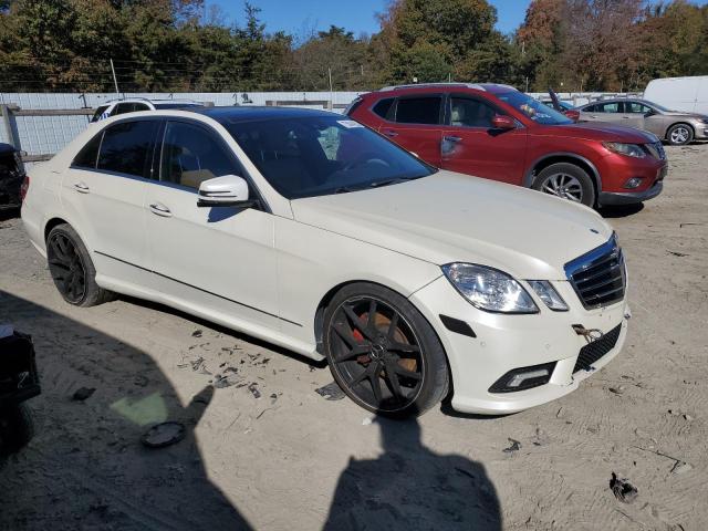 WDDHF9AB6AA130484 - 2010 MERCEDES-BENZ E 550 4MATIC WHITE photo 4