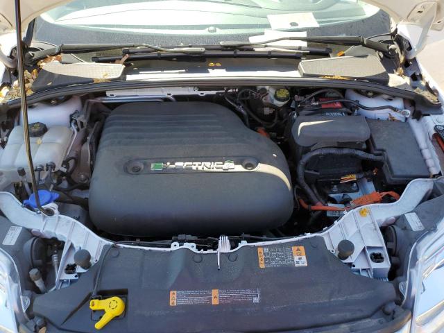 1FADP3R44EL345158 - 2014 FORD FOCUS BEV WHITE photo 11