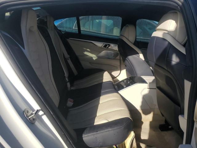 WBAGV8C06RCR92096 - 2024 BMW M850XI WHITE photo 10