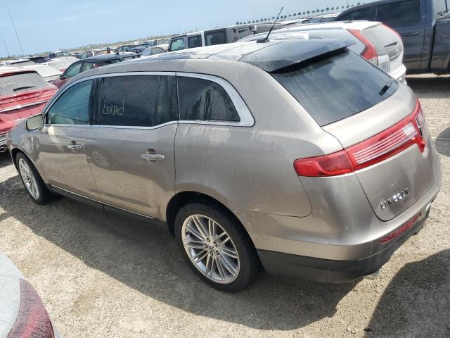 2LMHJ5AT0KBL01326 - 2019 LINCOLN MKT GOLD photo 2