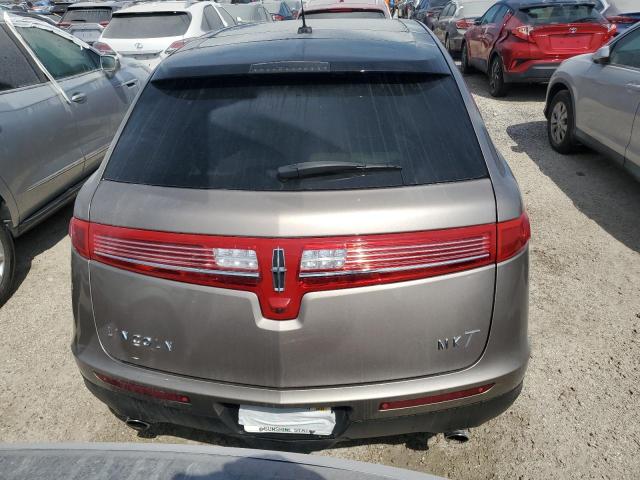 2LMHJ5AT0KBL01326 - 2019 LINCOLN MKT GOLD photo 6