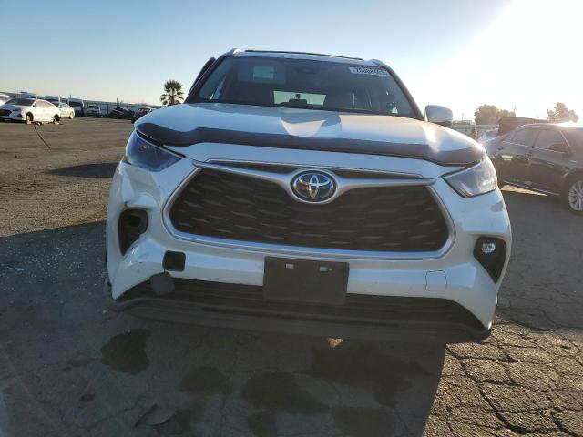 5TDHBRCH2MS518410 - 2021 TOYOTA HIGHLANDER HYBRID XLE WHITE photo 5