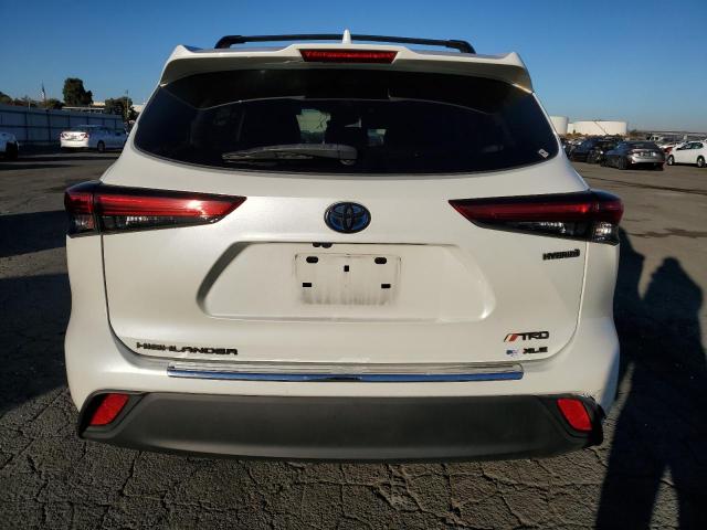 5TDHBRCH2MS518410 - 2021 TOYOTA HIGHLANDER HYBRID XLE WHITE photo 6