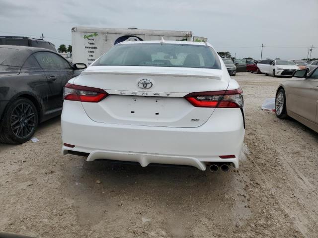 4T1G11AK2PU763749 - 2023 TOYOTA CAMRY SE NIGHT SHADE WHITE photo 6