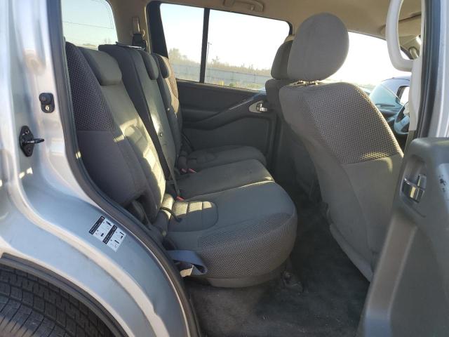5N1AR18U46C676493 - 2006 NISSAN PATHFINDER LE 银色 照片 11
