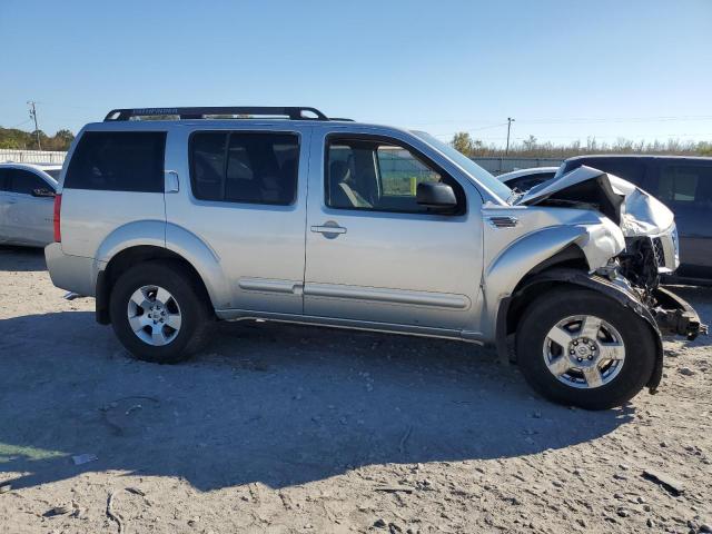 5N1AR18U46C676493 - 2006 NISSAN PATHFINDER LE 银色 照片 4