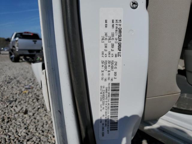 2C4RVABG8ER135054 - 2014 VOLKSWAGEN ROUTAN SE WHITE photo 13