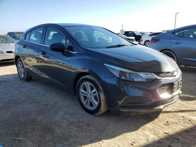 3G1BE6SM6JS653514 - 2018 CHEVROLET CRUZE LT CHARCOAL photo 4