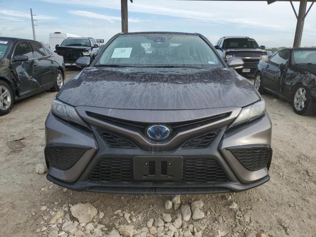 4T1S31AK0PU618567 - 2023 TOYOTA CAMRY SE NIGHT SHADE GRAY photo 5