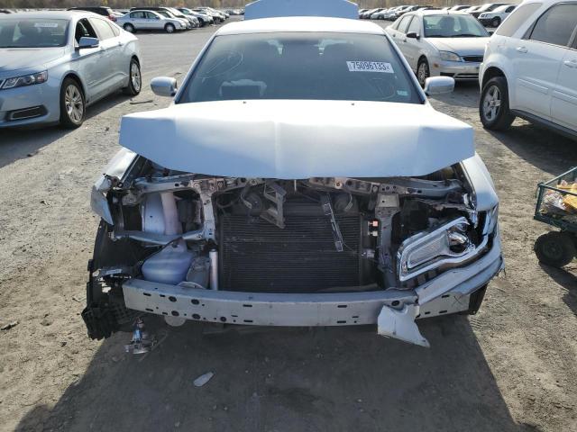 2C3CCAAG4DH703466 - 2013 CHRYSLER 300 SILVER photo 5