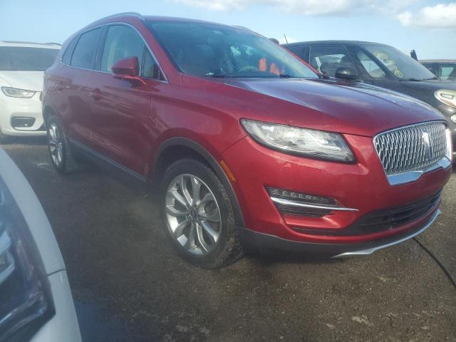 5LMCJ2C99KUL46150 - 2019 LINCOLN MKC SELECT BURGUNDY photo 4