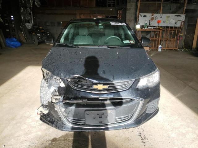 1G1JB5SH3H4167173 - 2017 CHEVROLET SONIC LS შავი ფოტო 5
