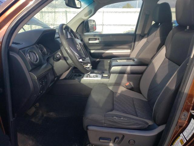 5TFUW5F16GX515664 - 2016 TOYOTA TUNDRA DOUBLE CAB SR/SR5 BROWN photo 7