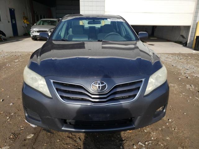 4T1BK3EK3BU610240 - 2011 TOYOTA CAMRY SE GRAY photo 5