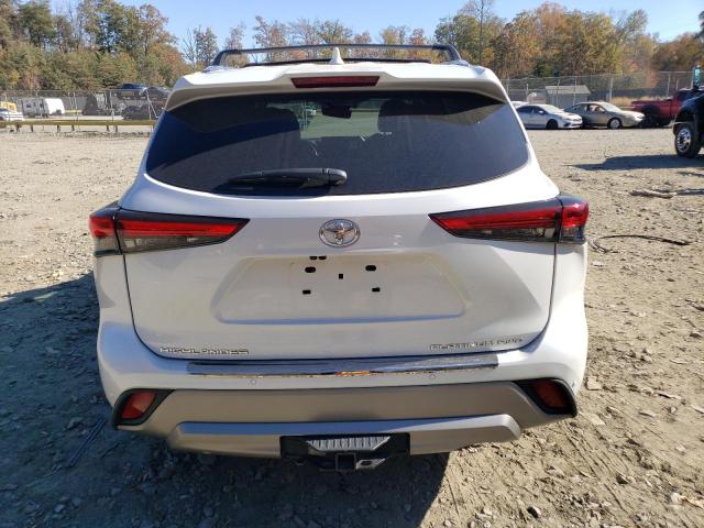 5TDFZRBH2NS172378 - 2022 TOYOTA HIGHLANDER PLATINUM WHITE photo 6