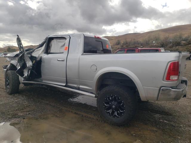 3C6UR5NJ4JG428373 - 2018 RAM 2500 LARAMIE SILVER photo 2