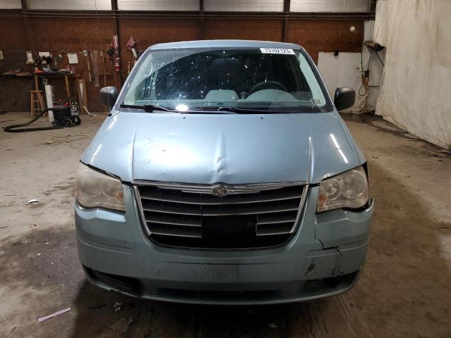 2A4RR2D11AR404471 - 2010 CHRYSLER TOWN & COU LX BLUE photo 5