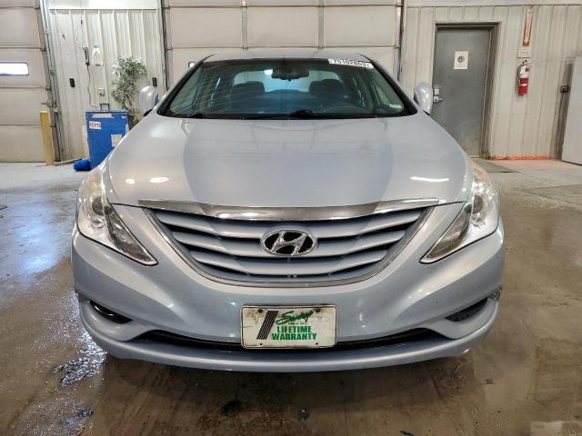 5NPEB4AC5DH593671 - 2013 HYUNDAI SONATA GLS BLUE photo 5