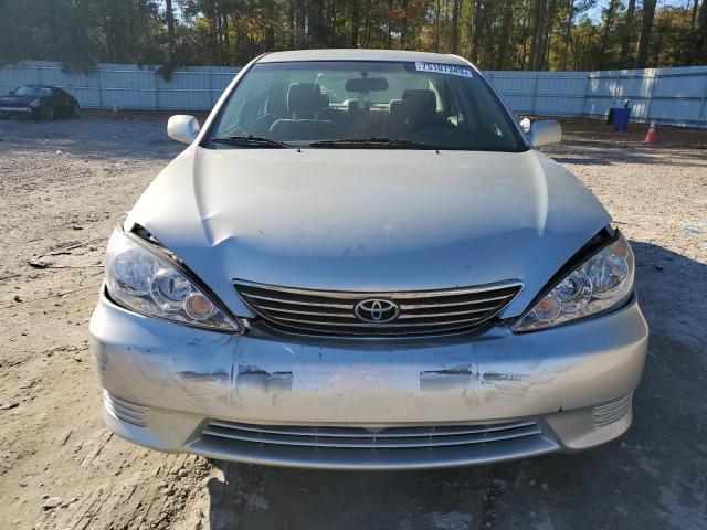 4T1BE30K65U630467 - 2005 TOYOTA CAMRY LE SILVER photo 5