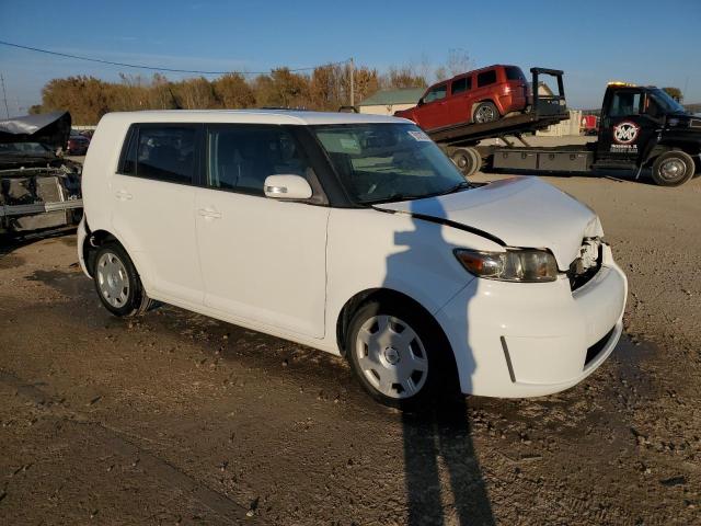 JTLKE50E481011077 - 2008 TOYOTA SCION XB WHITE photo 4