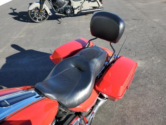 1HD1KB415AB643218 - 2010 HARLEY-DAVIDSON FLHX 红色 照片 6