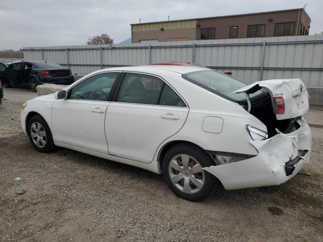 4T1BE46K29U836422 - 2009 TOYOTA CAMRY BASE WHITE photo 2