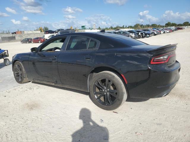 2C3CDXHG0JH257835 - 2018 DODGE CHARGER SXT PLUS BLACK photo 2