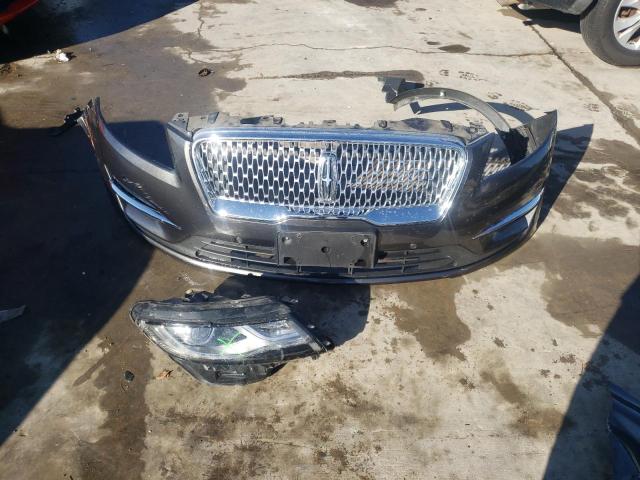 5LMCJ3C99KUL08844 - 2019 LINCOLN MKC RESERVE GRAY photo 13