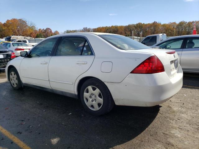 1HGCM56406A075276 - 2006 HONDA ACCORD LX WHITE photo 2