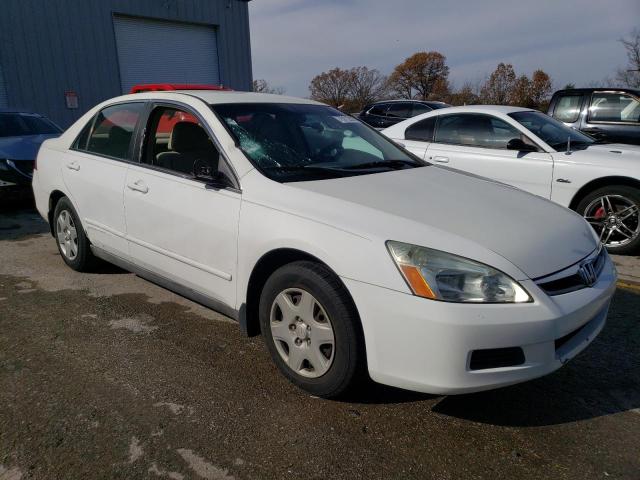 1HGCM56406A075276 - 2006 HONDA ACCORD LX WHITE photo 4