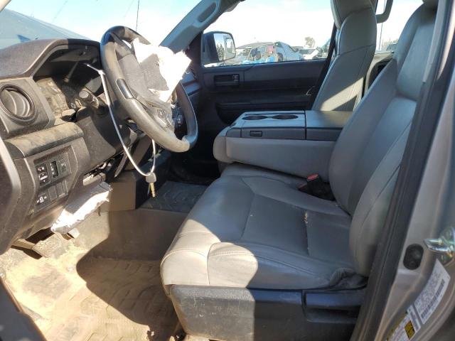 5TFUM5F16EX056249 - 2014 TOYOTA TUNDRA DOUBLE CAB SR/SR5 GRAY photo 7