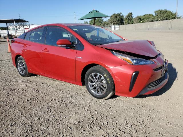 JTDKARFUXK3072197 - 2019 TOYOTA PRIUS RED photo 4