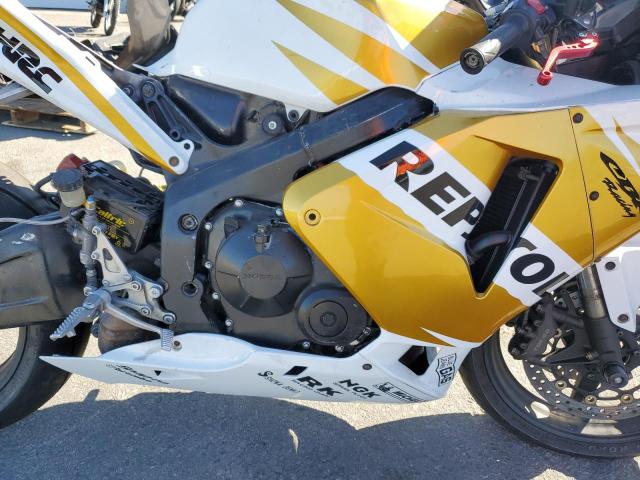 JH2PC37185M200007 - 2005 HONDA CBR600 RR TWO TONE photo 7