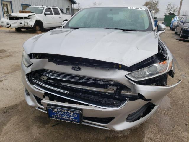 3FA6P0H72GR333811 - 2016 FORD FUSION SE SILVER photo 5