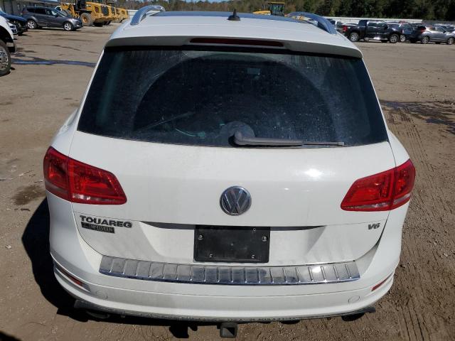 WVGDF9BP4ED002862 - 2014 VOLKSWAGEN TOUAREG V6 WHITE photo 6