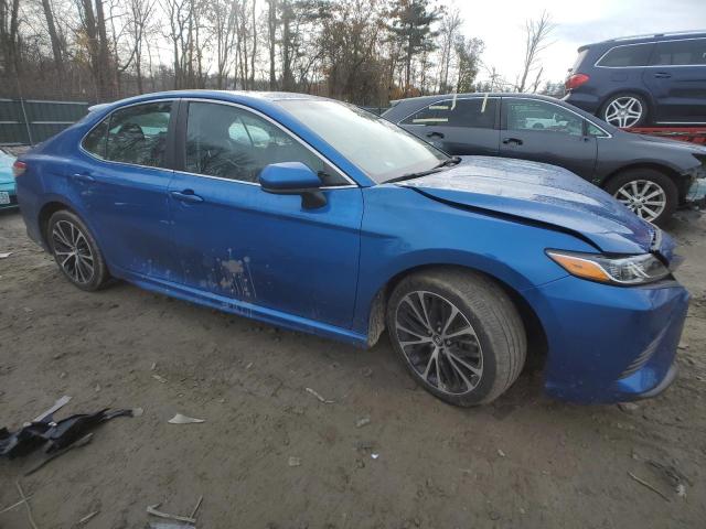 4T1B11HK7JU065788 - 2018 TOYOTA CAMRY L BLUE photo 4