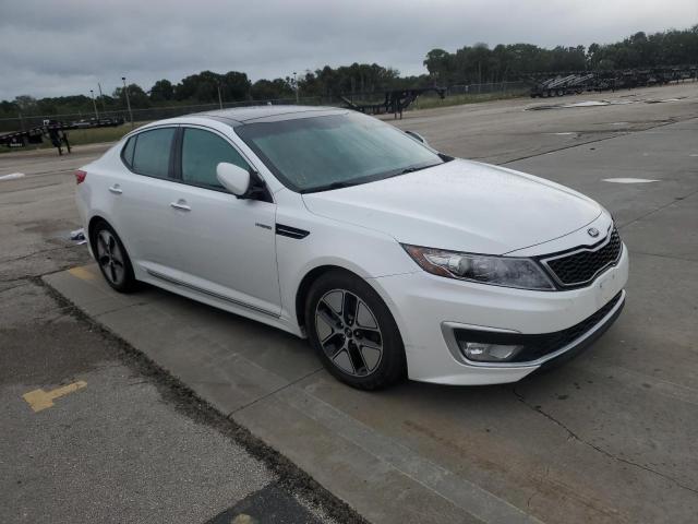 KNAGM4AD0D5045263 - 2013 KIA OPTIMA HYBRID WHITE photo 4