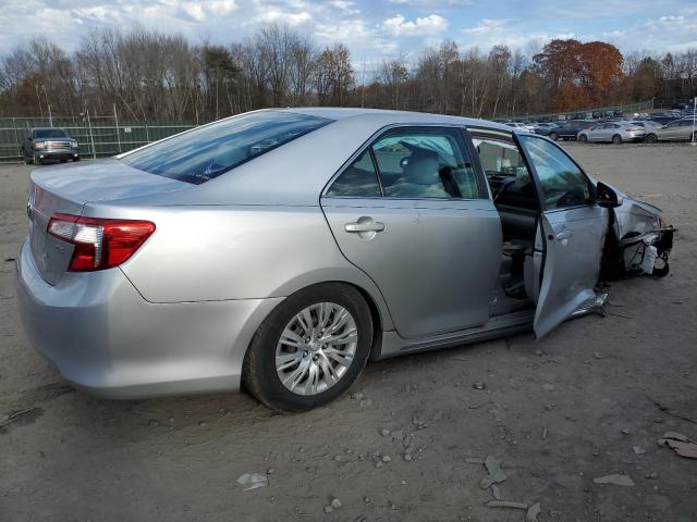 4T4BF1FK9CR192586 - 2012 TOYOTA CAMRY BASE SILVER photo 3