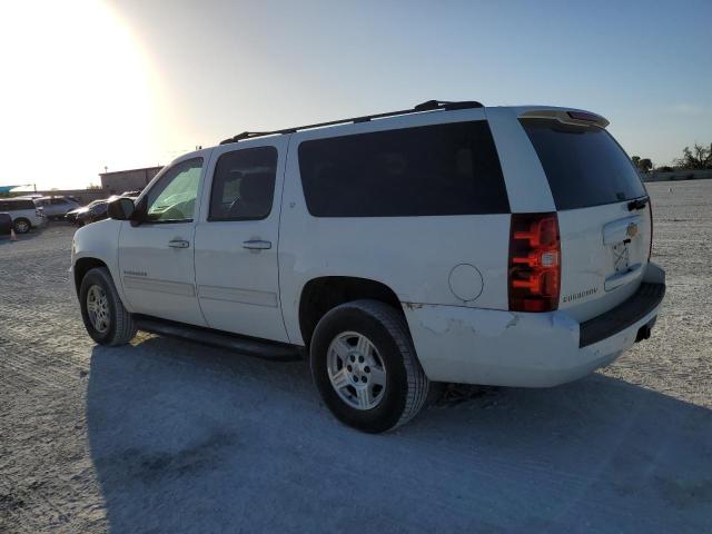 1GNSCJE01CR103076 - 2012 CHEVROLET SUBURBAN C1500 LT WHITE photo 2