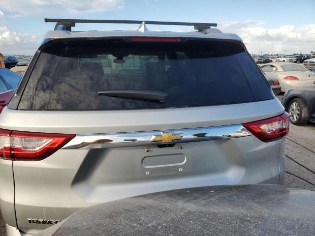 1GNERKKW8KJ300429 - 2019 CHEVROLET TRAVERSE PREMIER SILVER photo 6