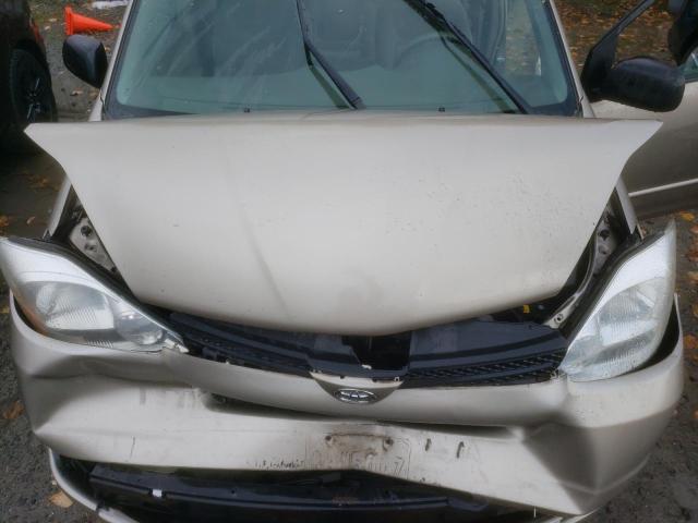 5TDZA23C95S244997 - 2005 TOYOTA SIENNA CE GOLD photo 12