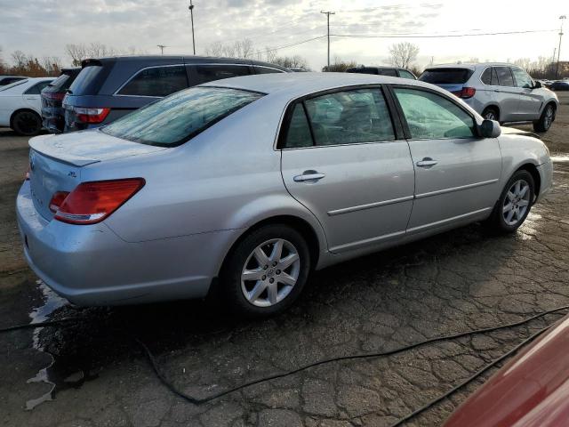 4T1BK36B27U188998 - 2007 TOYOTA AVALON XL SILVER photo 3